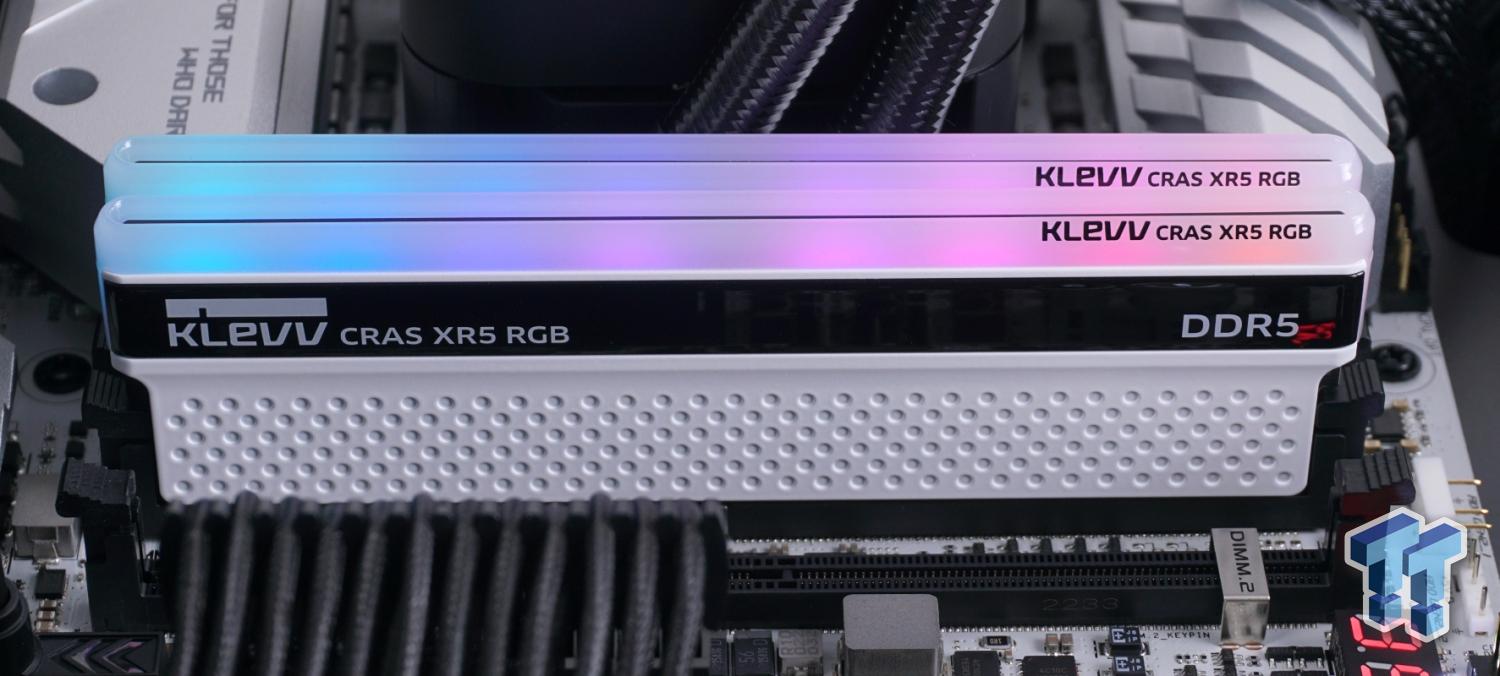 KLEVV CRAS XR5 RGB 32 GB