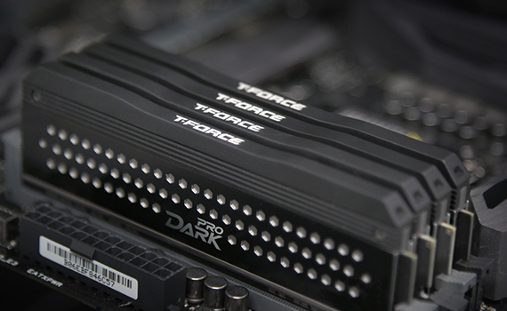 TeamGroup T-Force Dark Pro 16 GB
