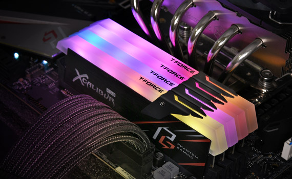 TeamGroup XCalibur Phantom Gaming RGB 16 GB